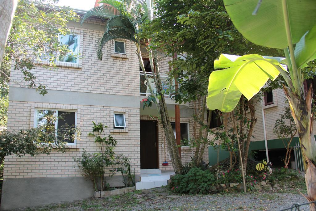 Residencial Aracua Hotell Bombinhas Rum bild