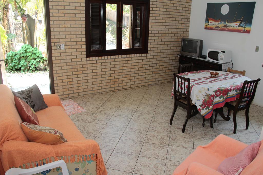 Residencial Aracua Hotell Bombinhas Rum bild