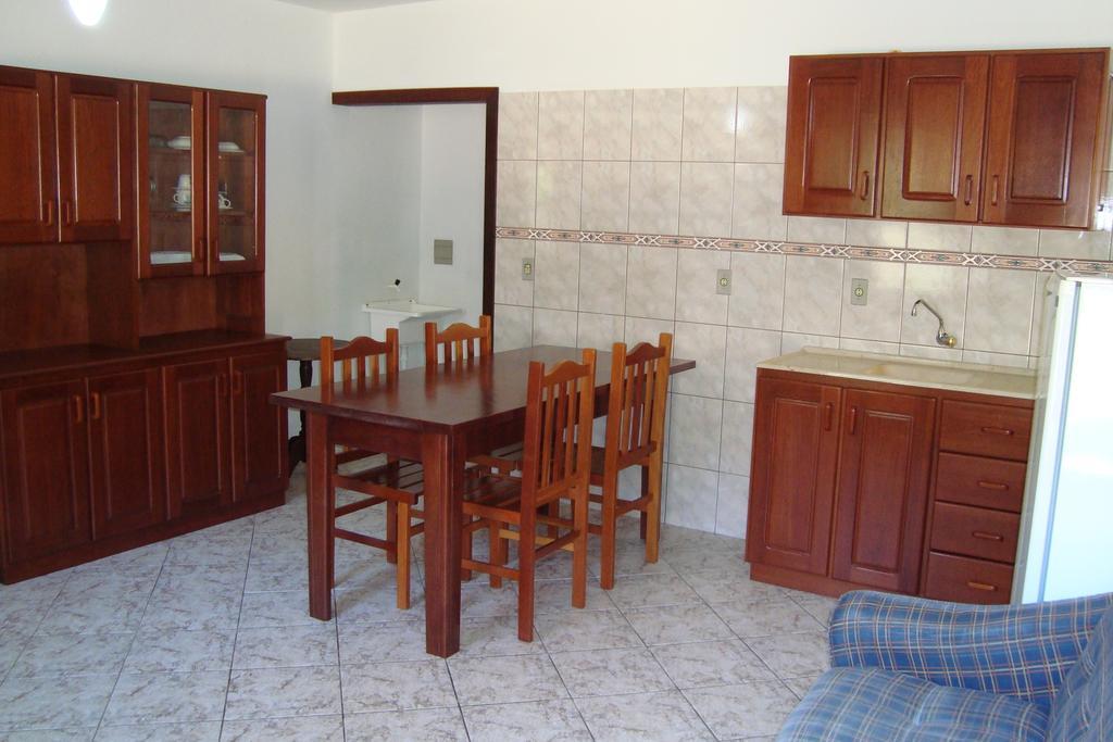 Residencial Aracua Hotell Bombinhas Exteriör bild